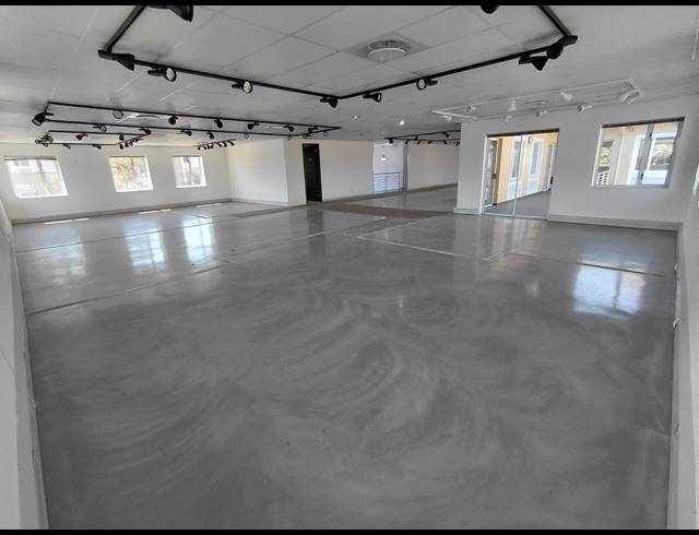 423M² OFFICE TO LET IN WOODMEAD